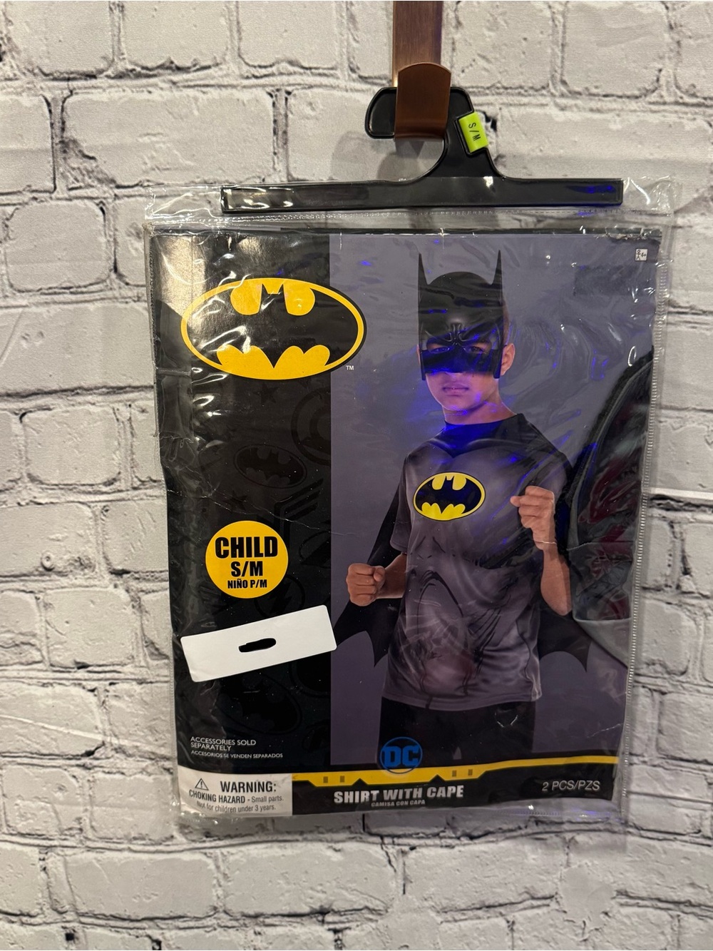 Batman Boy’s Child Halloween Costume Shirt W/Cape